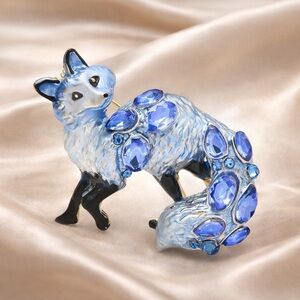 Charming Fox Blue Crystal Brooch